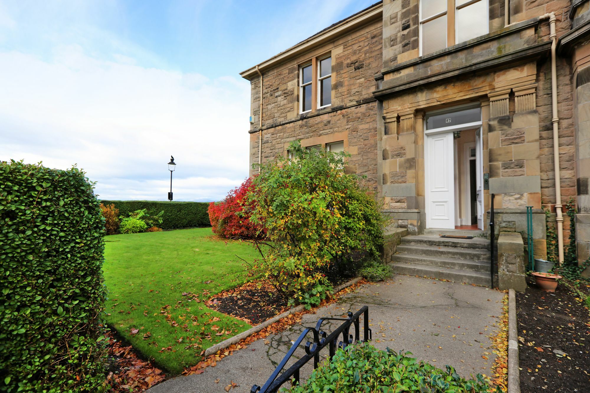 Royal Gardens Apartments Stirling Exterior photo